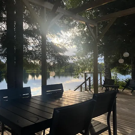 Private Riverside Cabin, Utajaervi Chalet *